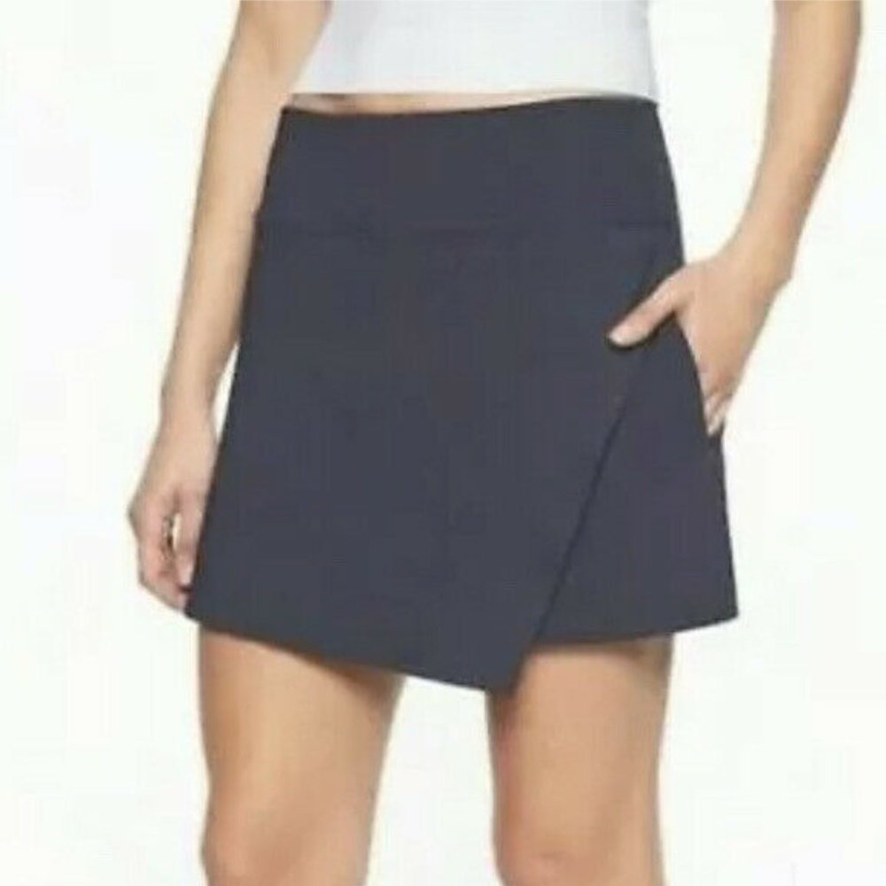 ATHLETA Navy Blue Volley Skirt Skort Size XS Side Zipper Pocket Like New